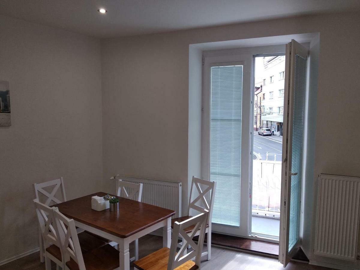 ברטיסלאבה Kate & Jenny Apartments - Cosy Place In The City Center מראה חיצוני תמונה