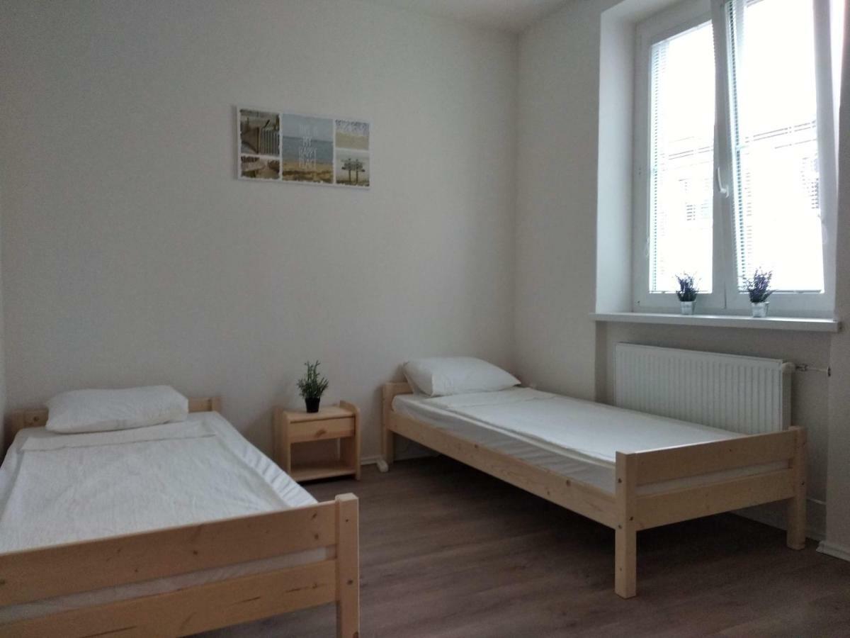 ברטיסלאבה Kate & Jenny Apartments - Cosy Place In The City Center מראה חיצוני תמונה